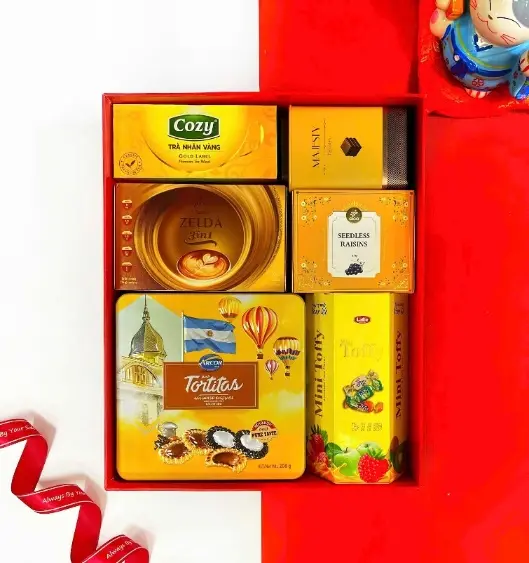 Hộp quà Tết 2026 HQ260560 – Bánh Tortitas, Kẹo Toffy, Socola Majesty