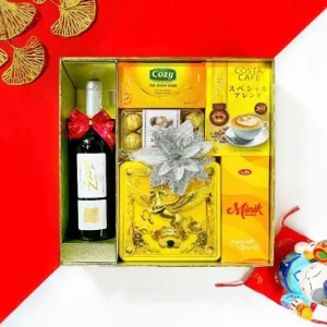 Hộp quà Tết 2026 HQ260579 – Rượu vang Sarian, Bánh Luckysun, Kẹo Minik Bonbon