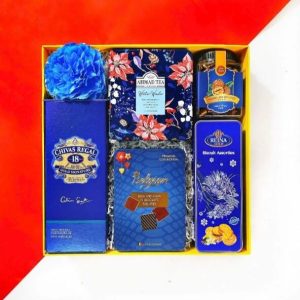 Hộp quà Tết 2026 HQ263098 – Rượu Chivas Regal 18, Bánh Reina Gold, Socola Belgian