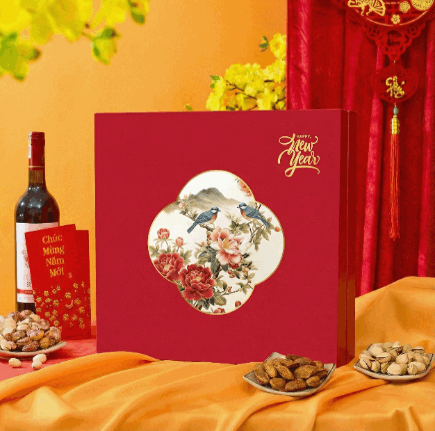 Hộp quà Tết 2026 HQ263098 – Rượu Chivas Regal 18, Bánh Reina Gold, Socola Belgian - Ảnh 2